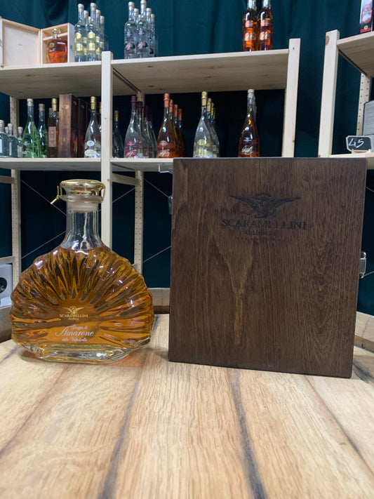 Grappa di AMARONE INVECCHIATA mit HolzBox 40° - 0,7 Lt